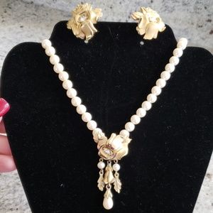 Lovely faux pearl set